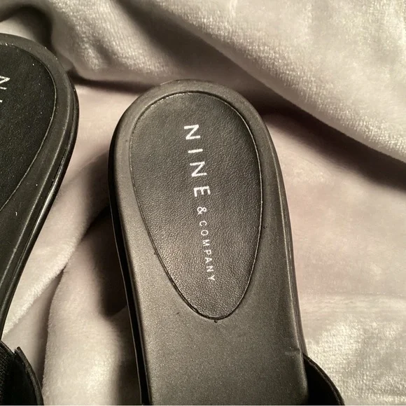 Women’s Black leather sandals. NWT Size 9.5 - Picture 3 of 9